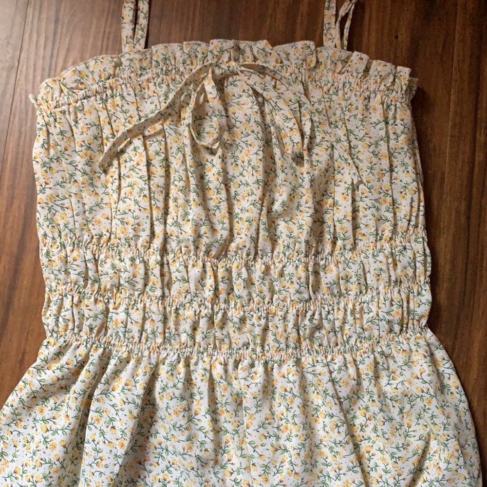 Ditsy print floral top